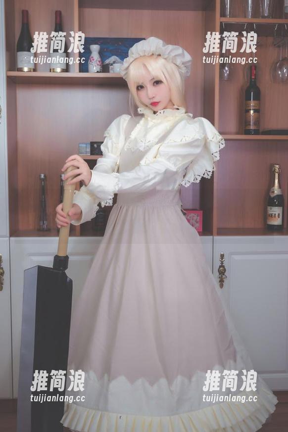 白易子教主，给我来一份加藤惠的写真，继续欣赏这套图的柔软与坚定。