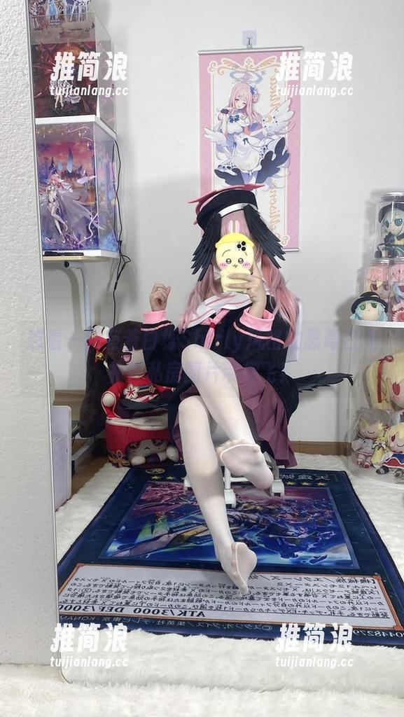 白栎Shirly 想看一只有着白栎Shirly风格的恶毒白兔补?私房图片带你飞!