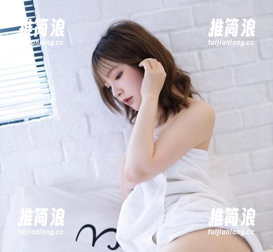 免费送的美图！白露Bululu的脚比我想象的更美，真吃惊。