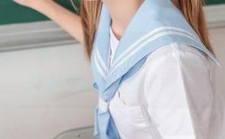 福利收好！看祖木子这套裤里丝，图里的轻松感让人想多了…