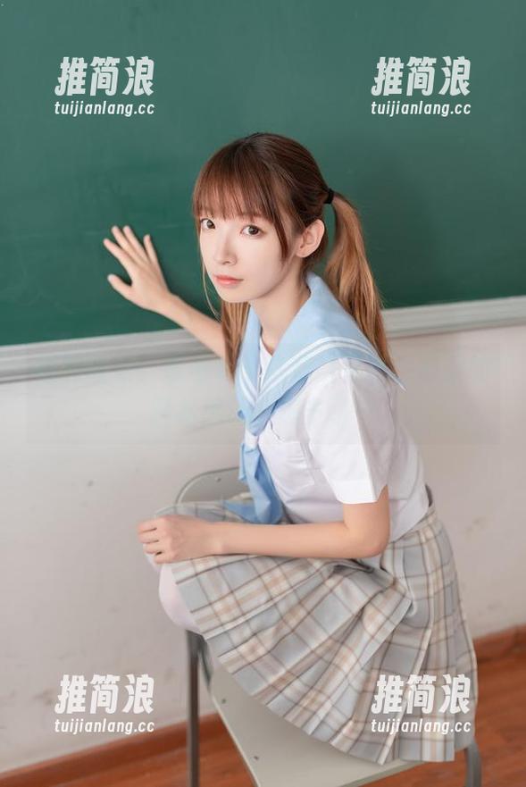 祖木子 福利收好!看祖木子这套裤里丝,图里的轻松感让人想多了…