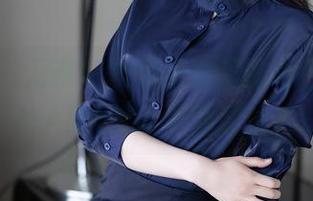 秀人网 – 无意中发现私房里的粉色精灵，MARA酱要不要试试？