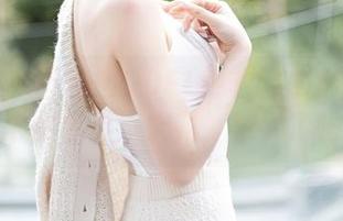 秀人网 – 下载MODEL伊若的水手服全套，心中那点小火花，着火了吗？