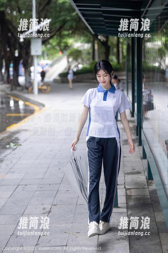 秀人网 - 俞漫的新礼服套图，本来没打算更新的，但一时心血来潮了！