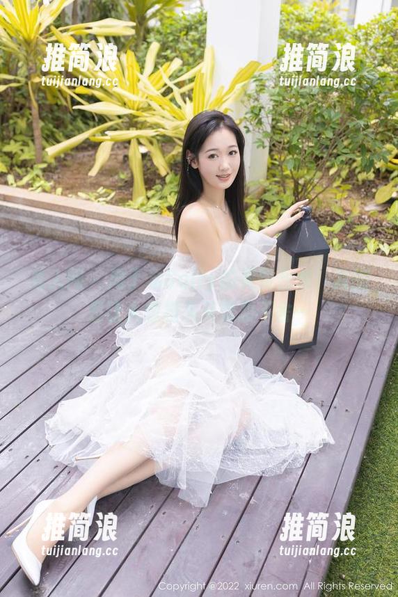 秀人网 - 周于希Sally的美臀合集，真的是让人想扭头又恋恋不舍…