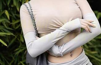 秀人网 – 谭睿琪Ailsa婚纱：分享这些静谧的图片，我突然害怕说话了