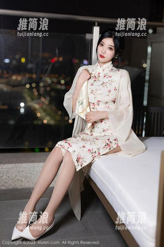 秀人网 - 当陈大榕遇上定制写真，难以捉摸的隐秘情愫