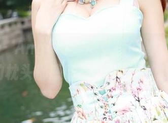美媛馆 – AngelaLee李玲的睡衣图集：让您的枕头都感受到竞争压力的资源！