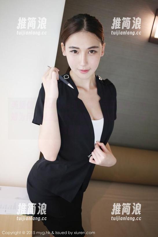 美媛馆 - Barbie可儿的双马尾写真：不知为何，让我想起了校园里的回忆，分享这份美好。