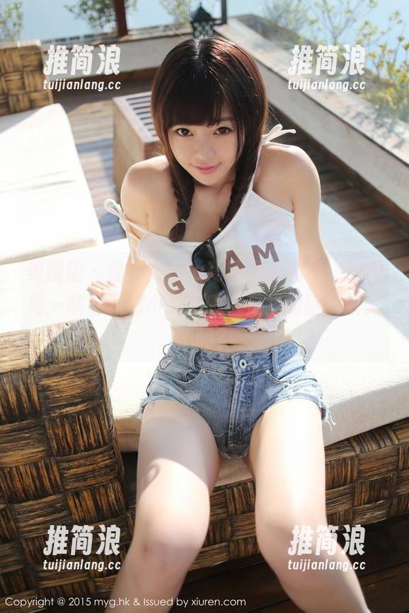 美媛馆 - 徐微微mia高清运动图包，好像每一帧都藏着小秘密哦，是我的脑洞太大了吗？