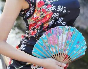 美媛馆 – 王馨瑶图包里的比基尼，是不是真能引发海啸？我们来验证下！
