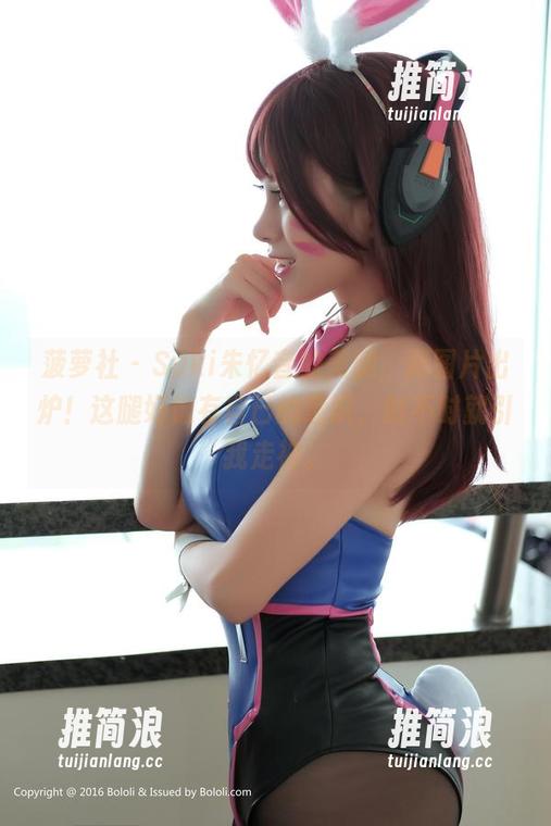菠萝社 - Suki朱忆音的美腿，新图片出炉！这腿好像有自己的意识，时不时就引我走神。