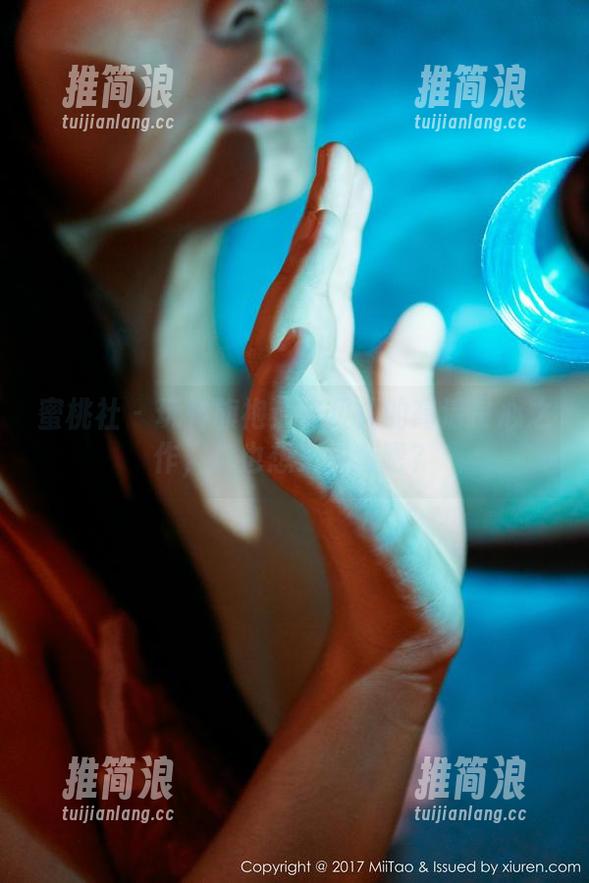 蜜桃社 - 玩转旗袍：韩贝贝的高清良心之作，你也想来一套吧？