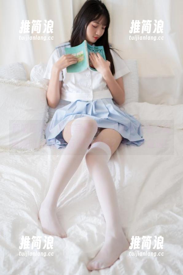 西呱呀呀呀莉江写真集，不到现场怎么知道她的JK裙子有多飘逸呢？高清大放送！