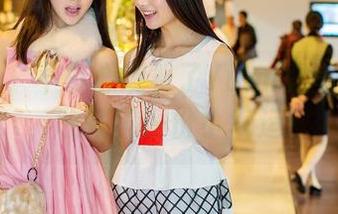 青豆客 – 不小心观看了Yumi尤美的合集，收获了一份小幸运！