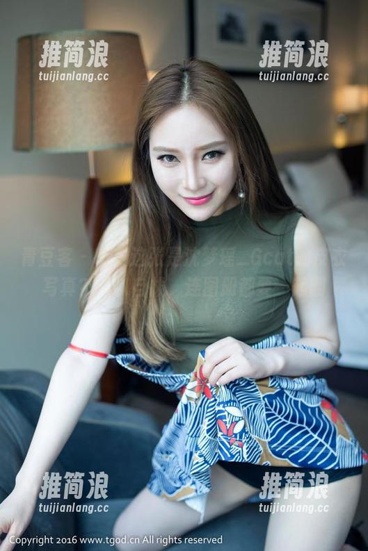 青豆客 - 哦，这张是沈梦瑶_Gcat的皮衣写真？难以自拔，连图册都要一起翻