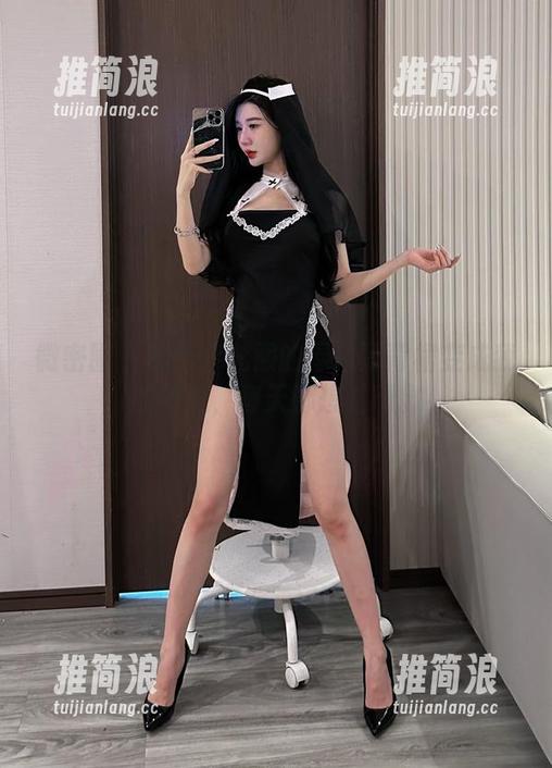 微密圈 - 想把黎允熙的绿色漏背裙变成我的壁纸，每天都想看啊。